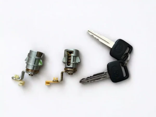 Toyota Hiace RZH113 LH102 103 105 112 Door Locks & Cylinder Key Set
