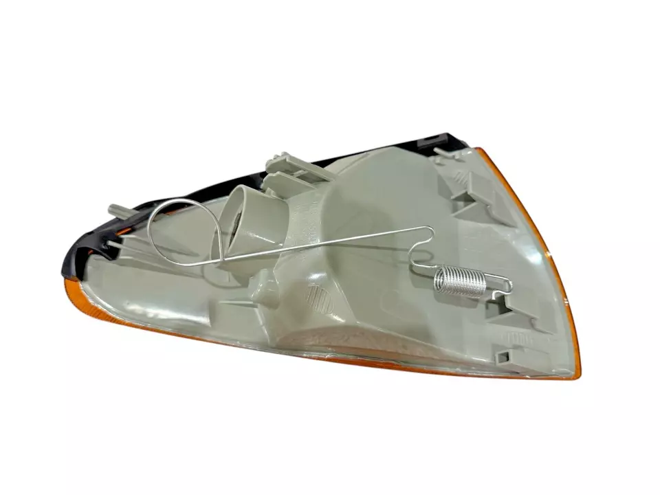 Proton Wira, Satria, Jumbuck and M21 Parking Light x 1 Pair (Orange) - Image 2