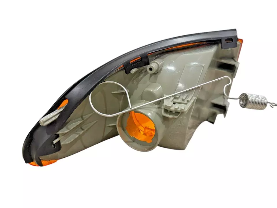 Proton Wira, Satria, Jumbuck and M21 Parking Light x 1 Pair (Orange) - Image 3