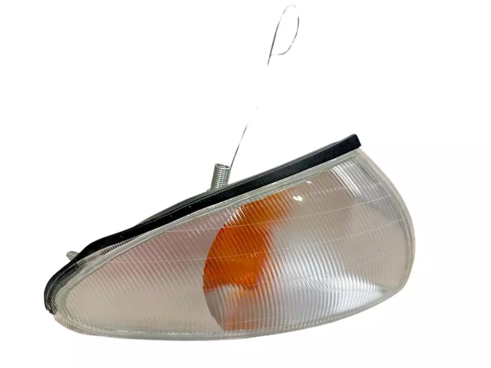 Proton Wira, Satria, Jumbuck and M21 Parking Light x 1 Pair (Clear)