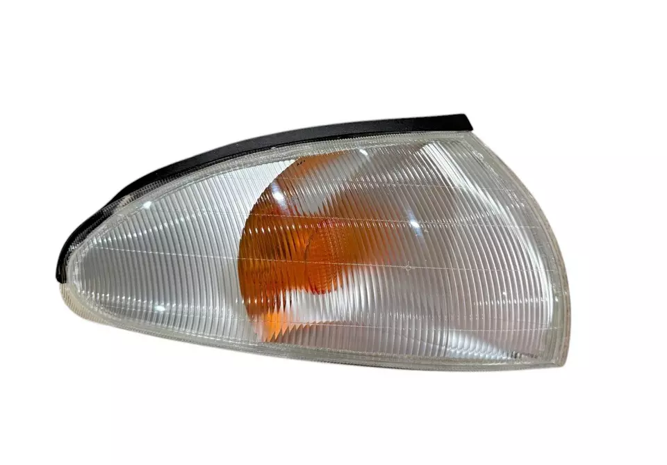 Proton Wira, Satria, Jumbuck and M21 Parking Light x 1 Pair (Clear) - Image 2