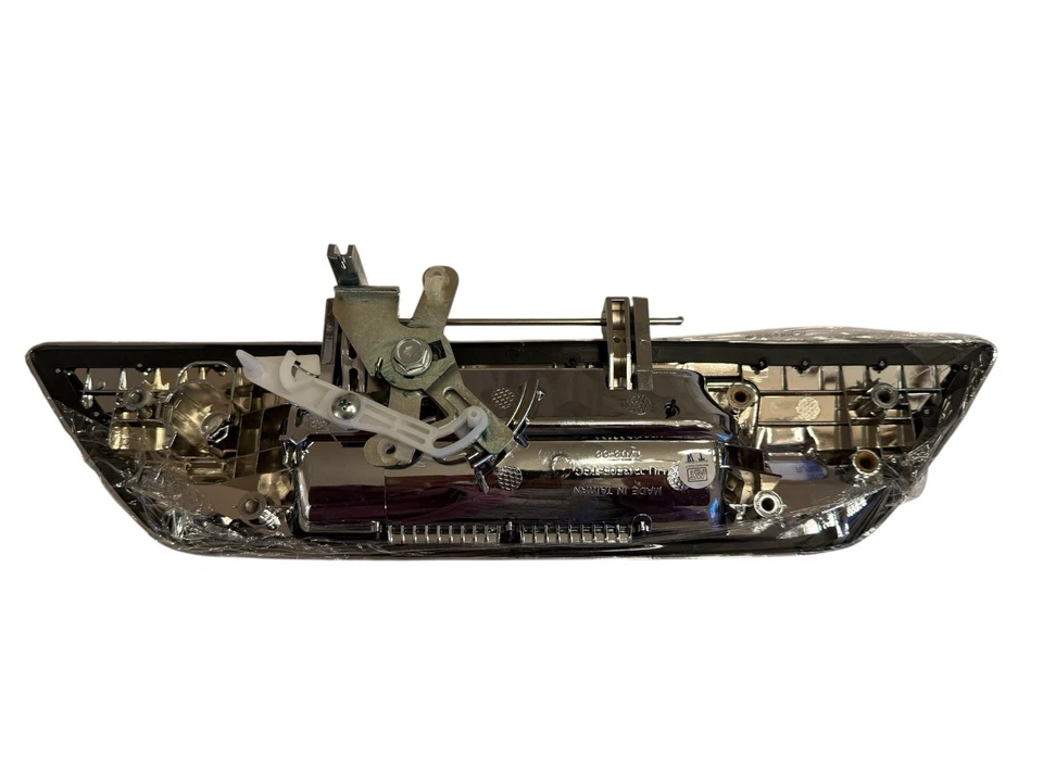 Toyota Hilux Revo SR SR5 GUN125 2015-2024 Ute Outer Tailgate Handle (Chrome) - Image 2