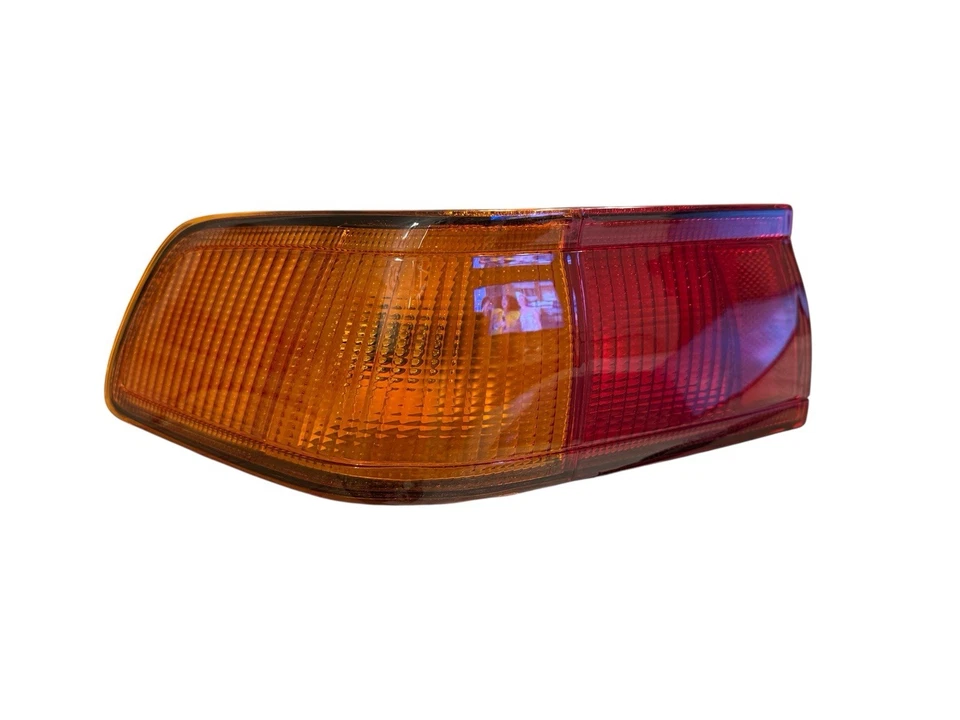 Toyota DV20 Camry Sedan 1997-2000 Tail Light - Image 3