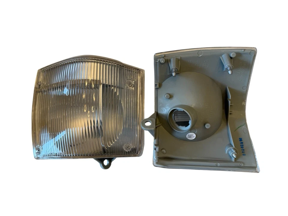 Toyota DYNA BU 95 FA101 1995 -1998 Corner Indicator Lamp Light - Image 3