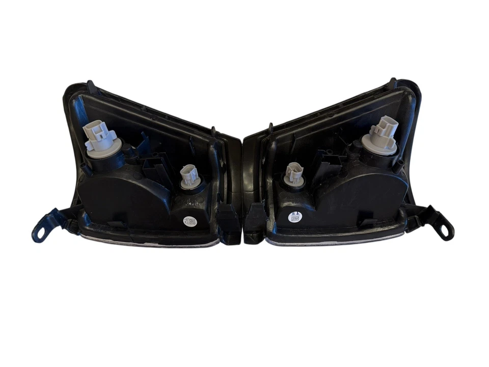 Toyota Hilux LN147 LN166 LN167 KZN165 1997-12001 Corner Light Lamp x Pair - Image 2