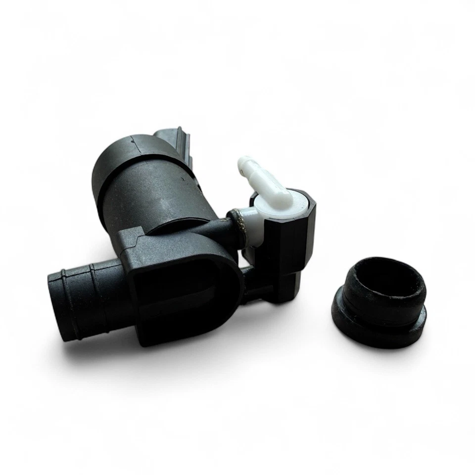 Ford Fiesta Focus Washes Tank Motor - Image 3