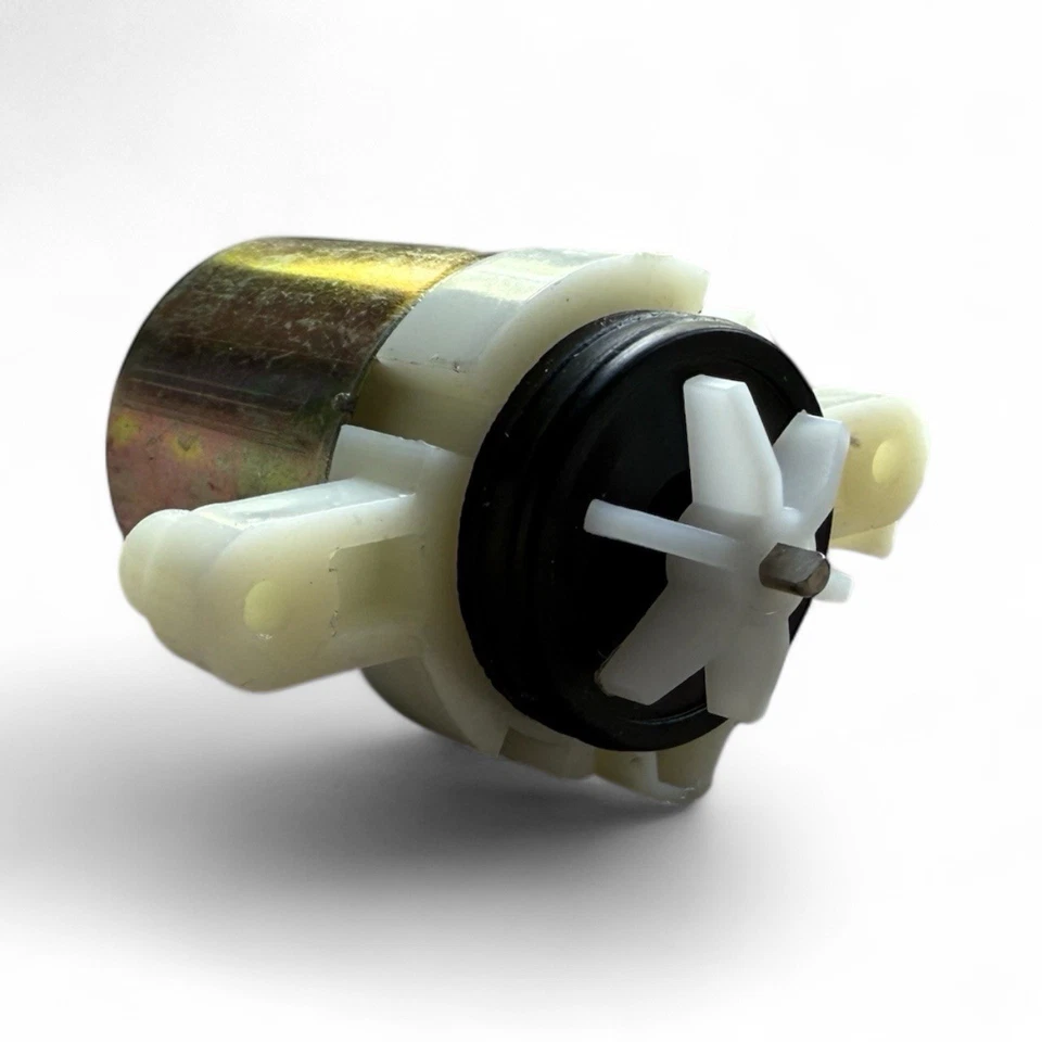 Mazda 323 87-90 Mazda B2600 & Mitsubishi L300 84-90 Washer Pump Motor - Image 3