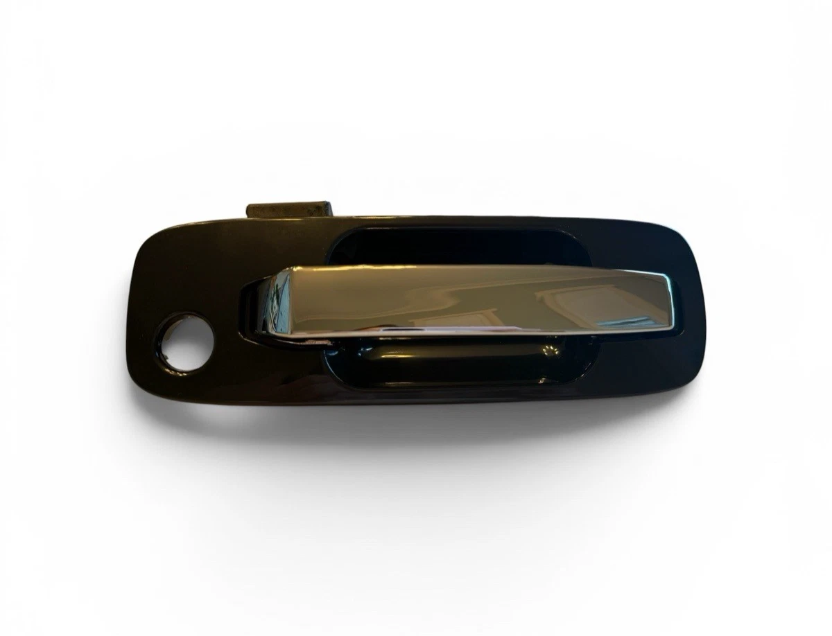 Nissan X-Trail T30 Front Outer Door Handle 2001-2007 w/ Keyhole - Black and Chrome