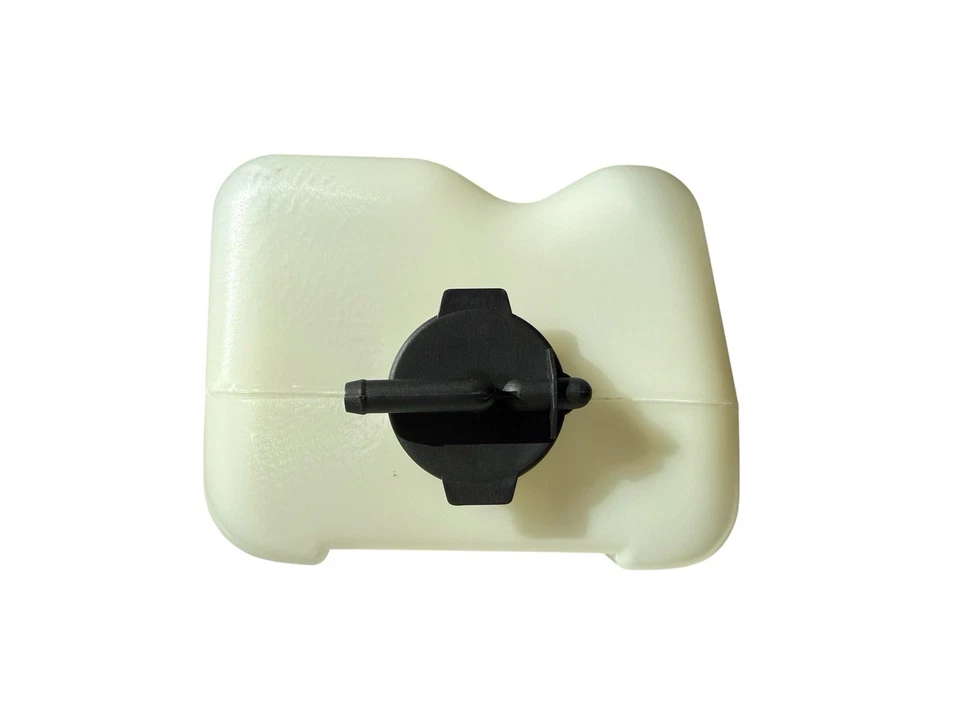 Mitsubishi Pajero NH NJ NK NL 91-00 Radiator Overflow Bottle/ Water Tank - Image 3