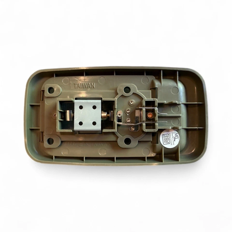 Toyota / Proton / Perodua Room Lamp Assembly (Brown) - Image 2