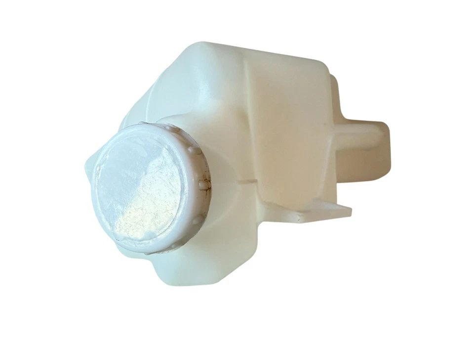 Isuzu NPR / NQR / NMR / NMPR (130HP) 2008–2018 Radiator Overflow Bottle / Coolant Expansion Tank - Image 4