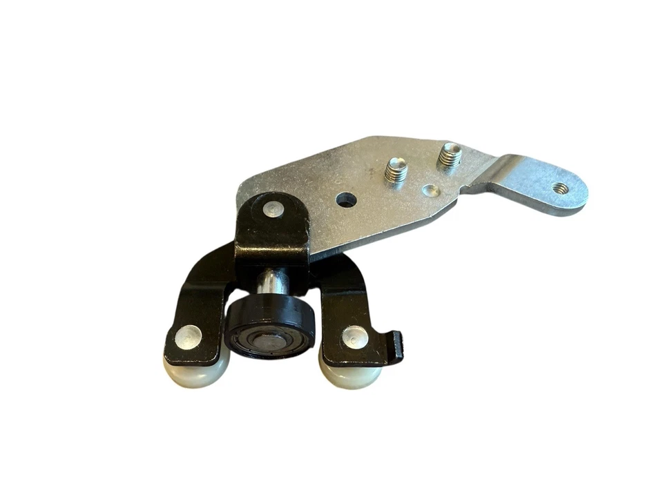 Toyota HiAce Van H200 Series 2005-2019 Sliding Door Lower Roller Bracket - Image 2