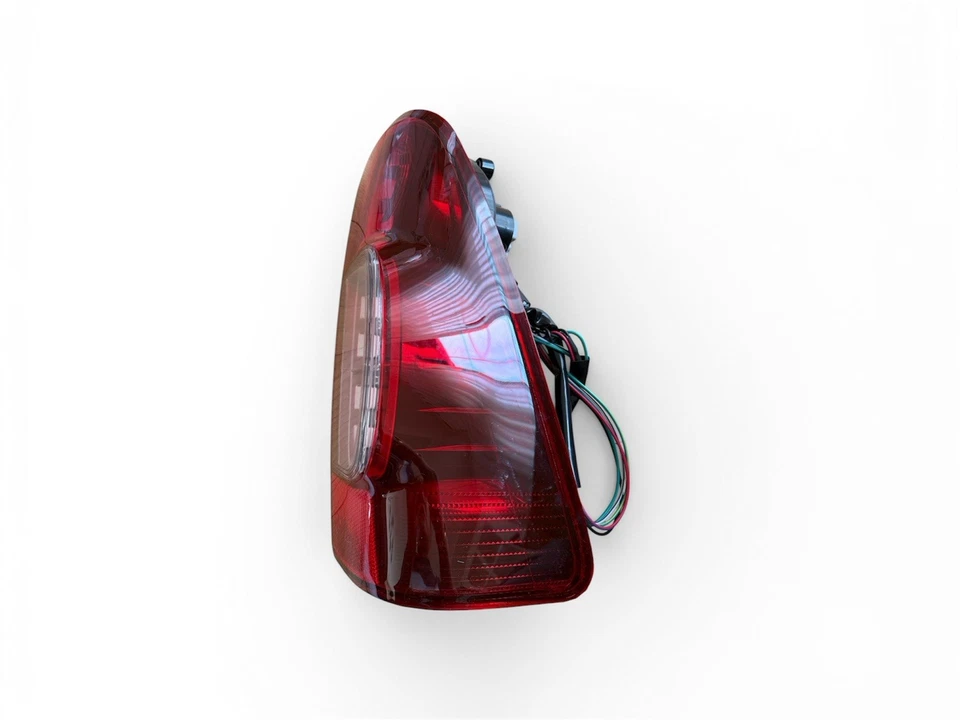 Isuzu D-Max Dmax Pickup 2.5 3.0 2007-2011 Rear Tail Light Lamp - Image 3