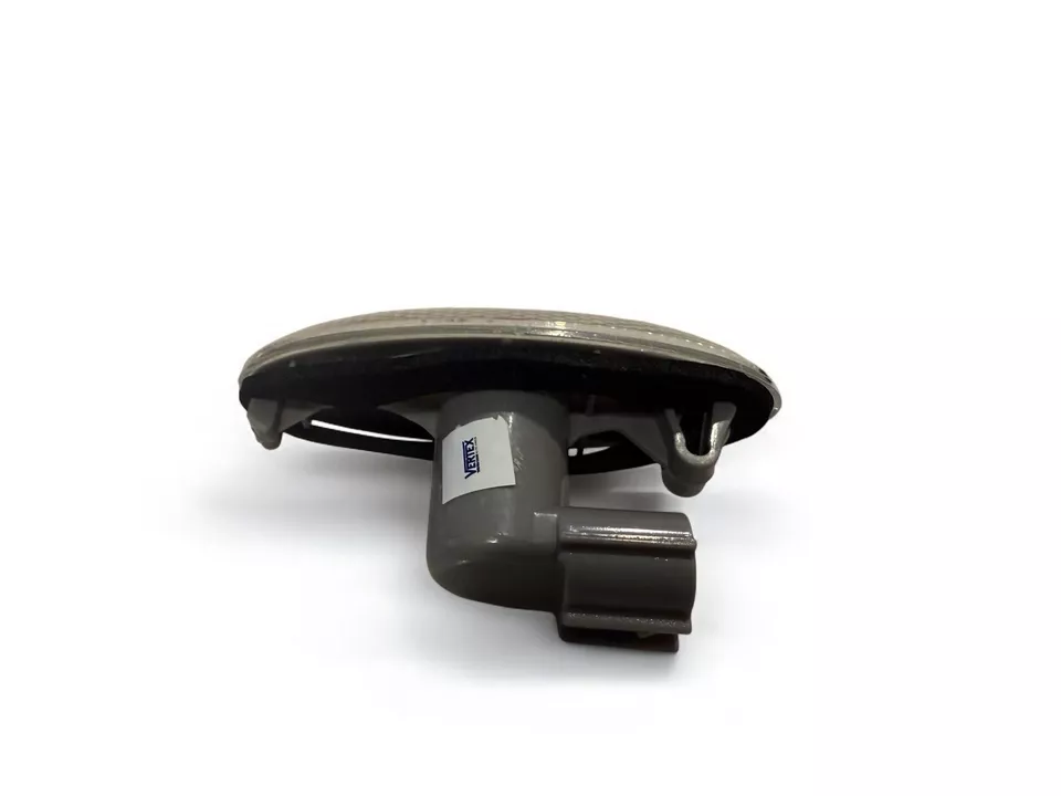Toyota Vios, Altis, Rav4, Yaris Fender Lamp x 2pcs - Image 2