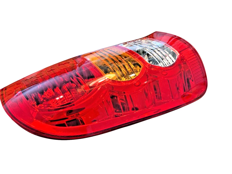 Toyota Hilux 2005–2011 Tail Lights Pair (LH + RH) – 2WD / 4WD - Image 2