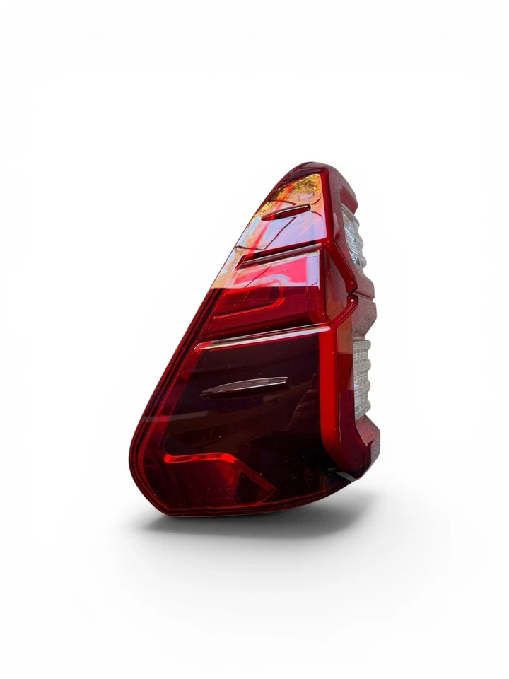 Toyota Hilux Revo Rocco SR5 Pickup 2020 2021 Tail Lamp Lights LEDs - Image 3
