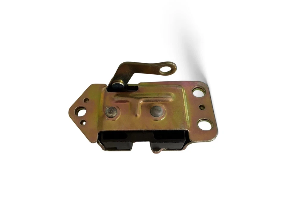 Toyota Liteace KM36 Trunk Lid Inner Lock/ Rear Bonnet Lock - Image 3