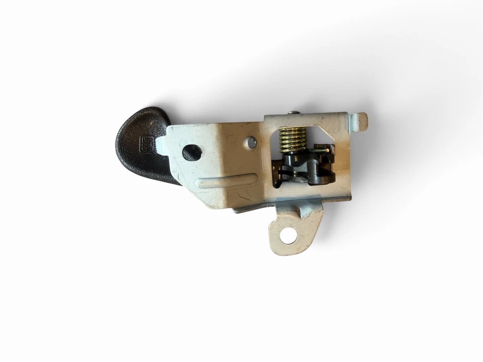 Proton Wira/ Jumbuck Brown Inner Door Handle - Image 2