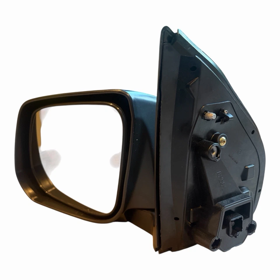 TYC Isuzu DMAX 2012-Onwards Black Manual Door Mirror - Image 2