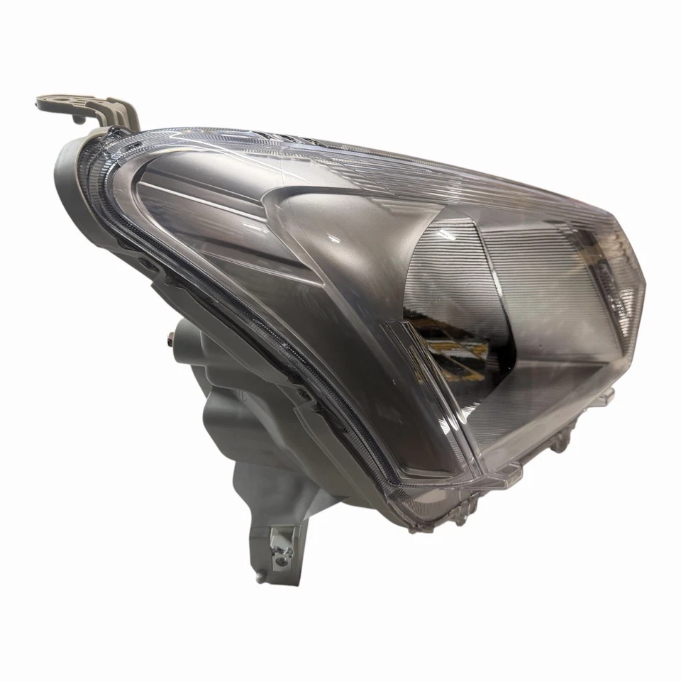 Isuzu DMax EX SX 2016-2020 *Emark Head Light (Non-Projector) - Image 2