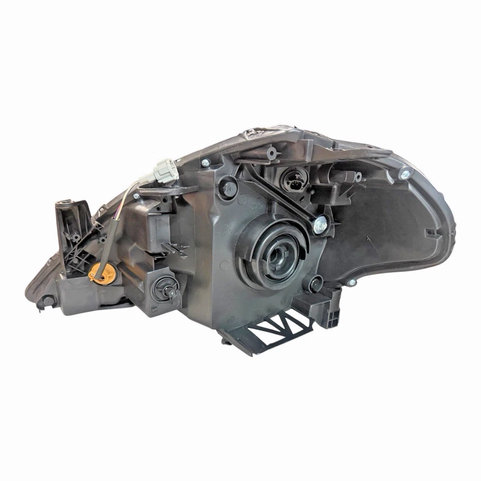 Nissan Tiida C11 2006-2009 Headlight - Image 3