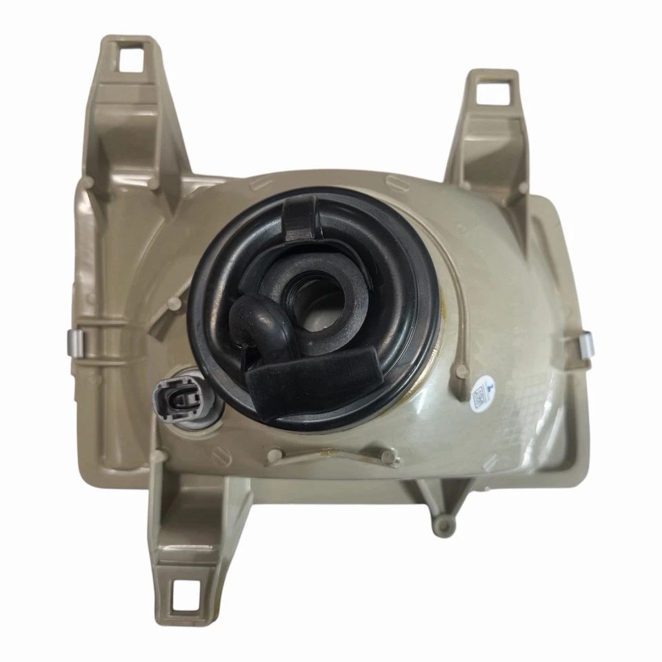 TYC Mazda Bravo B2500 B2600 1996-1999 Headlight Assembly - Image 4